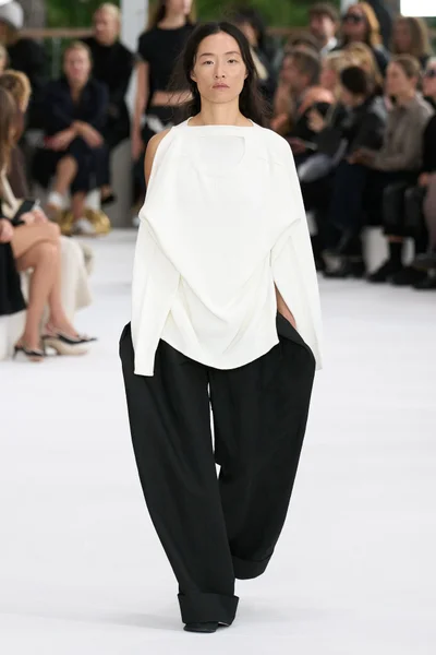 Look 26